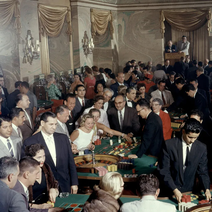sqj 1610 cuba mob 02 copy